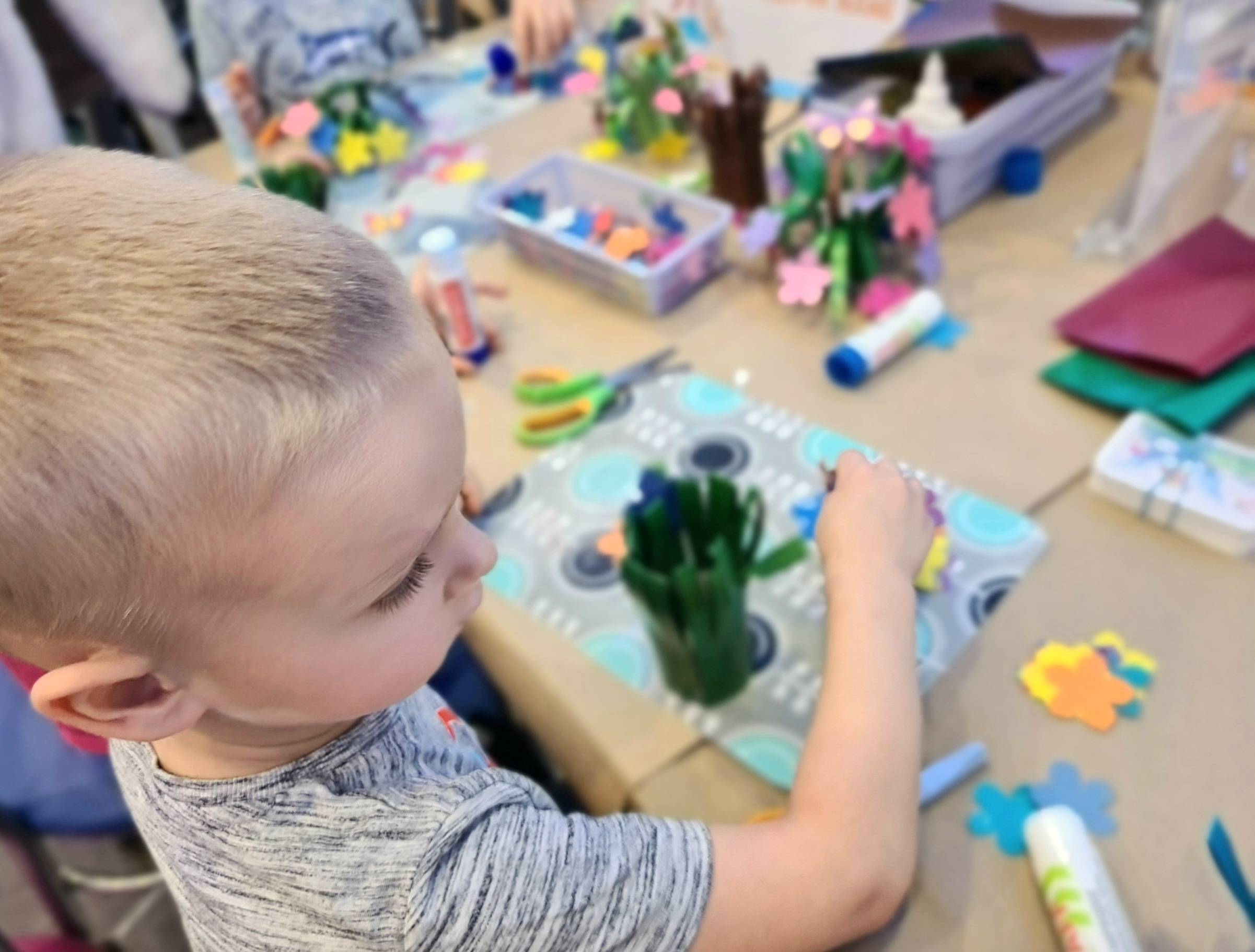 Библиотеки Выборгского района на юбилейном фестивале «Мамин день»