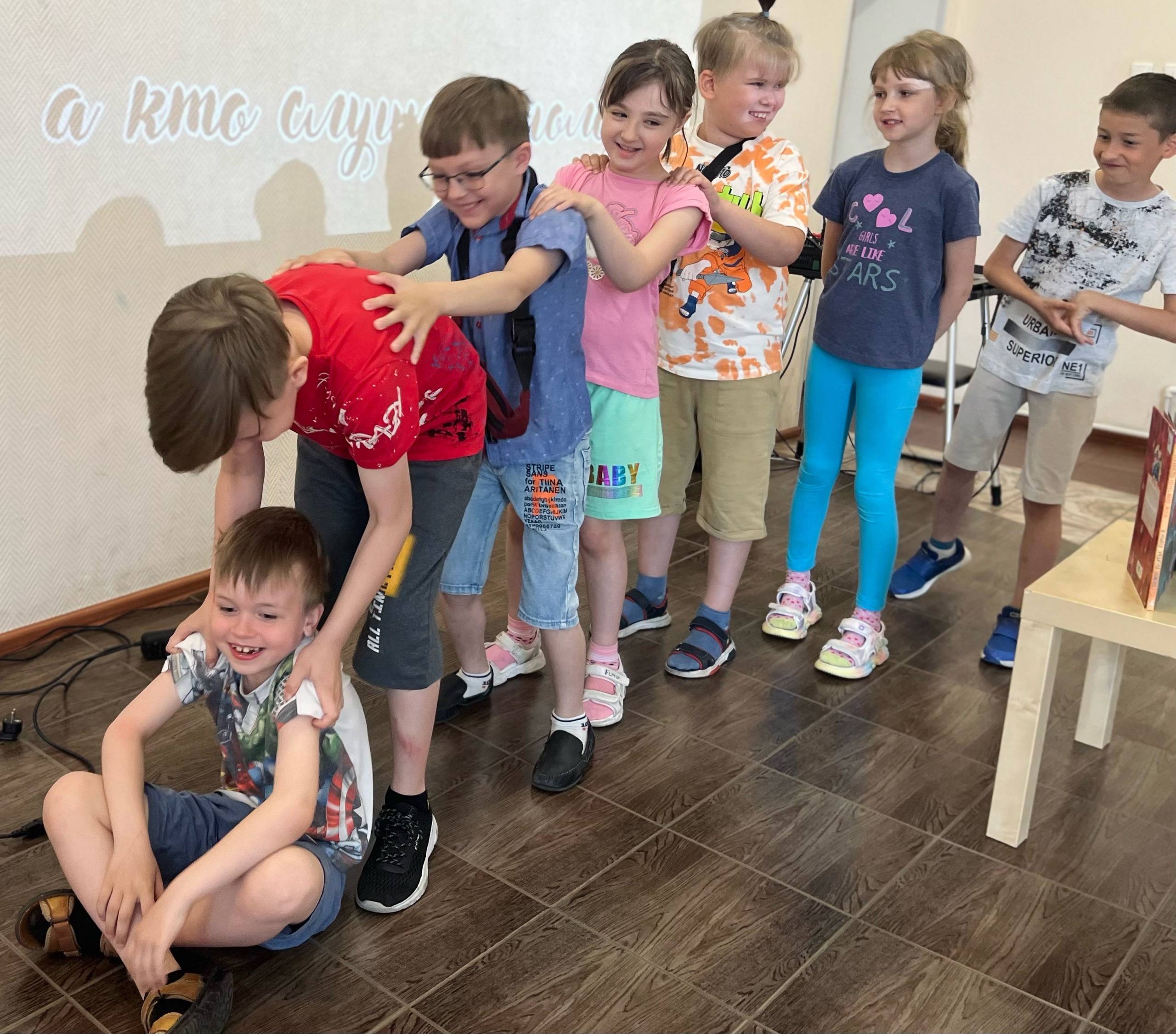 Гуляя по страницам сказки