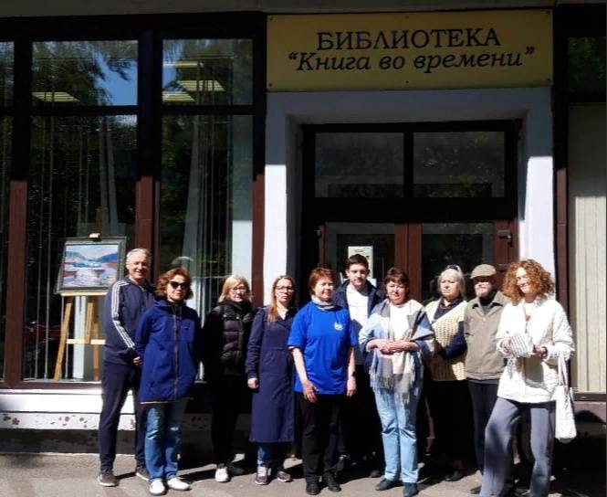 02 июня в рамках празднования 305-летия Выборгского района для гостей и читателей библиотеки «Книга во времени» состоялась пешеходная прогулка «Лесной. Забытые страницы». 1