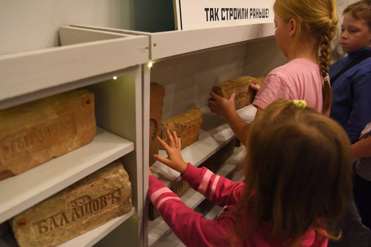 Игровая программа «Из чего мы дом построим» на фестивале «Детские дни»