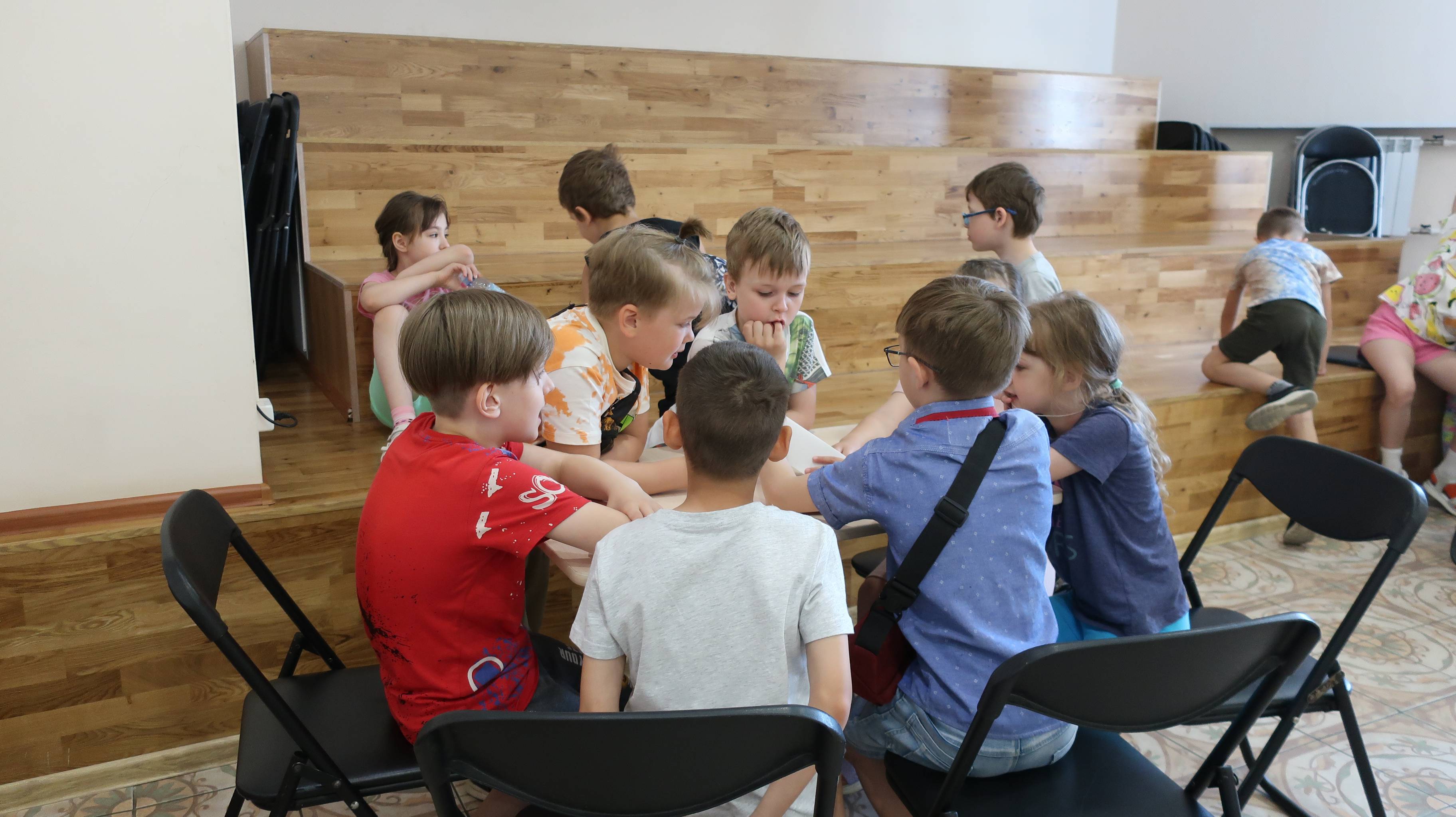 Гуляя по страницам сказки