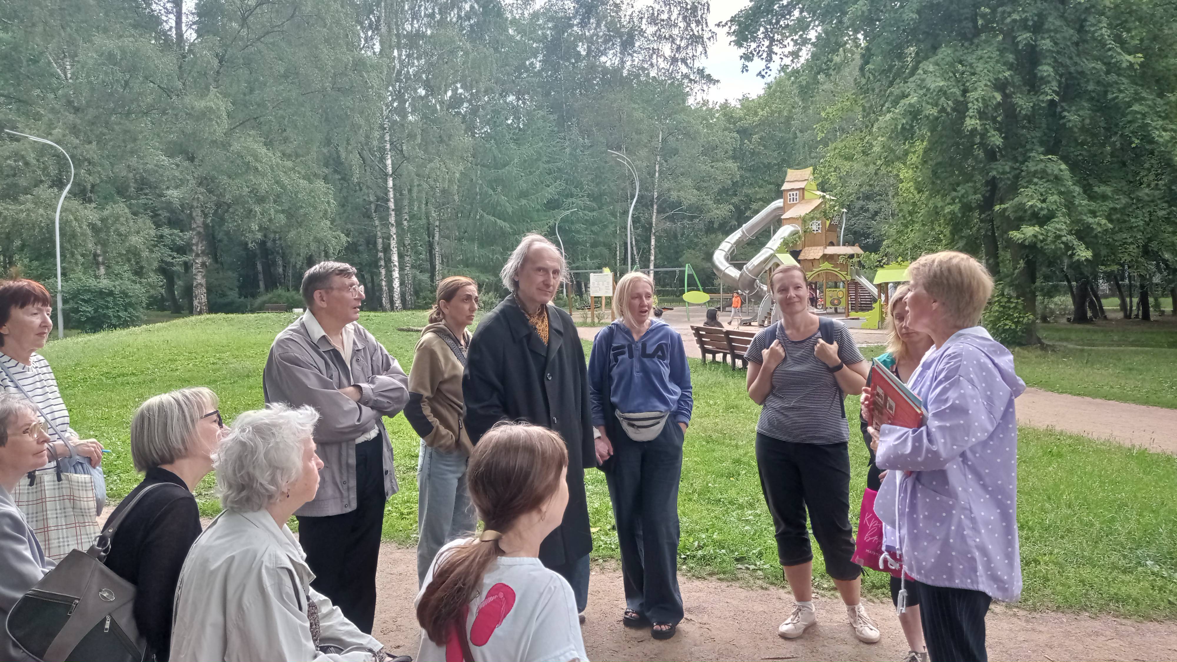 Краеведческая прогулка «Кайгородов и Коммерческое училище в Лесном»