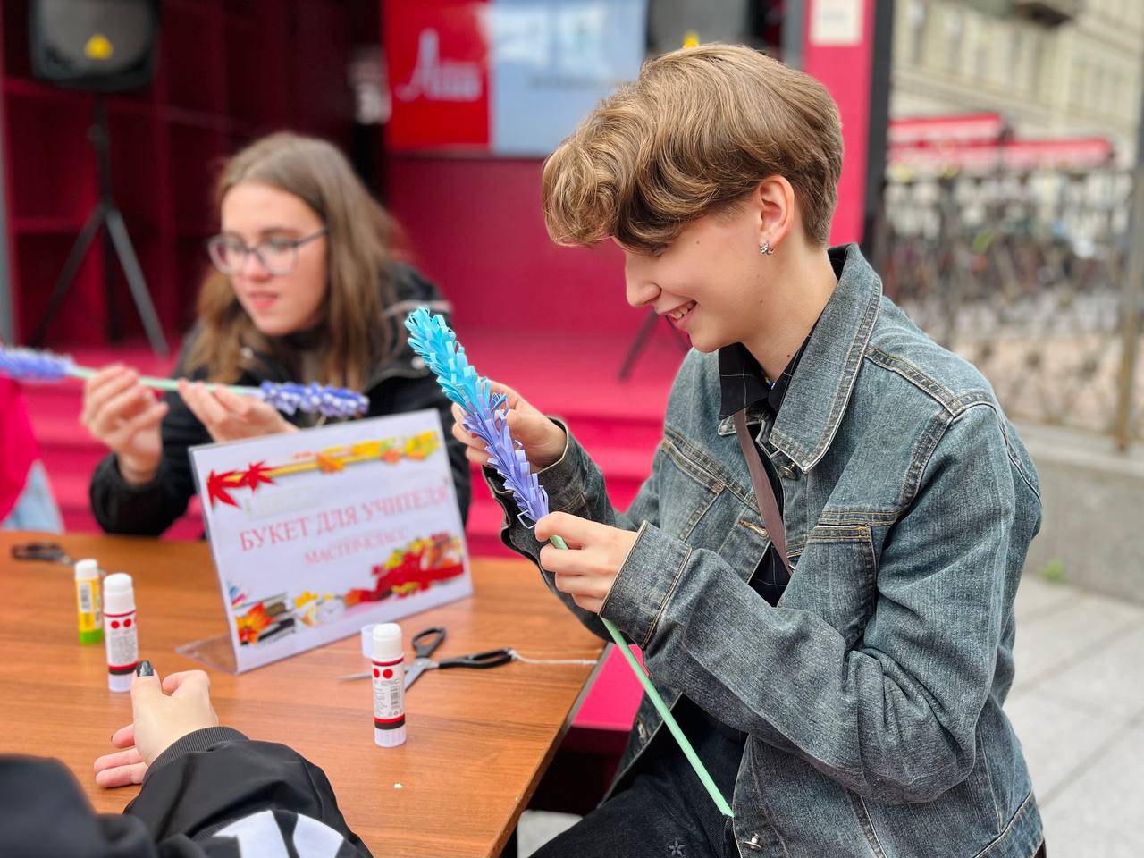 День знаний на фестивале «Книжные аллеи»