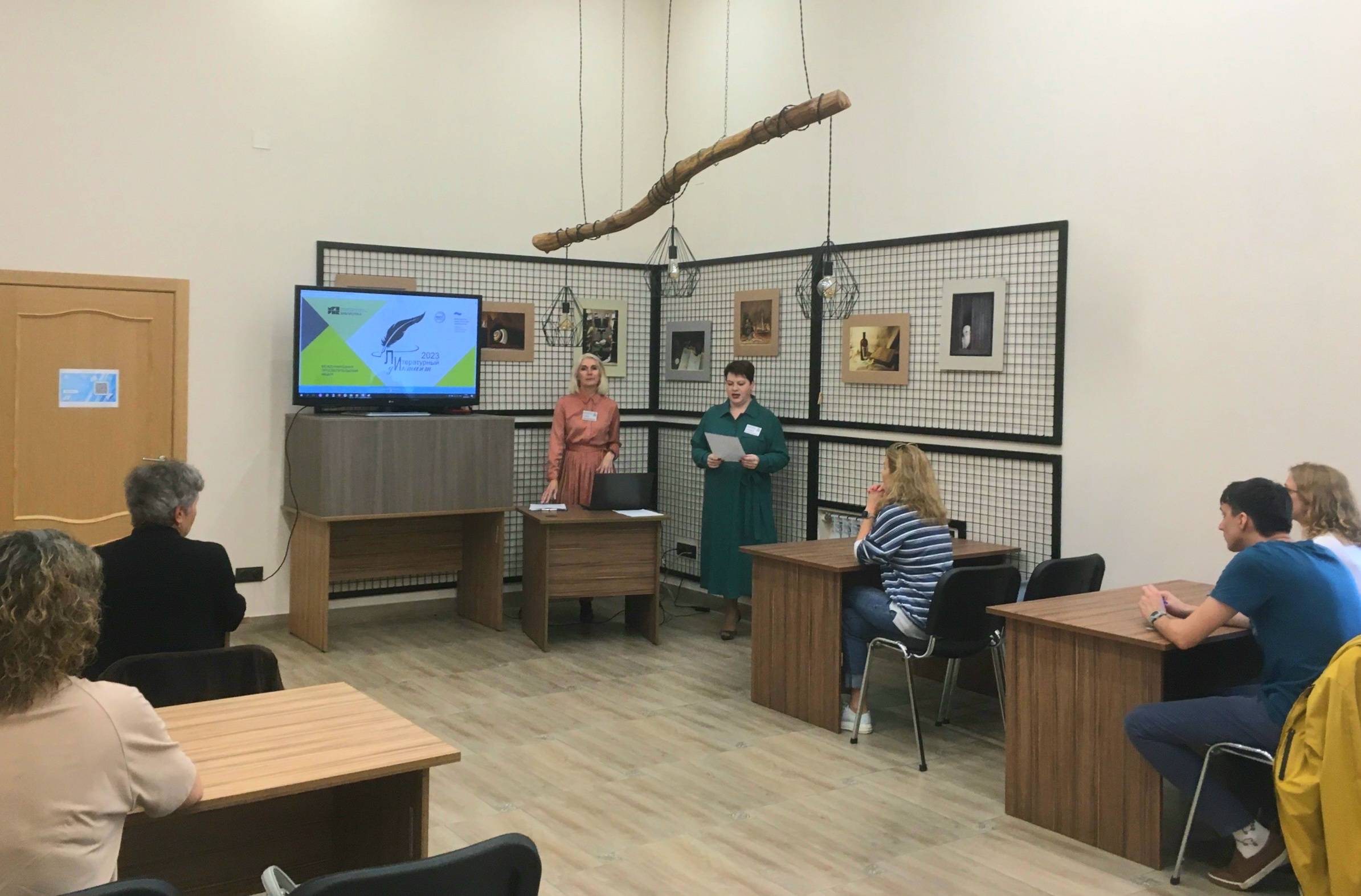 Литературный диктант состоялся в библиотеках Выборгского района 5