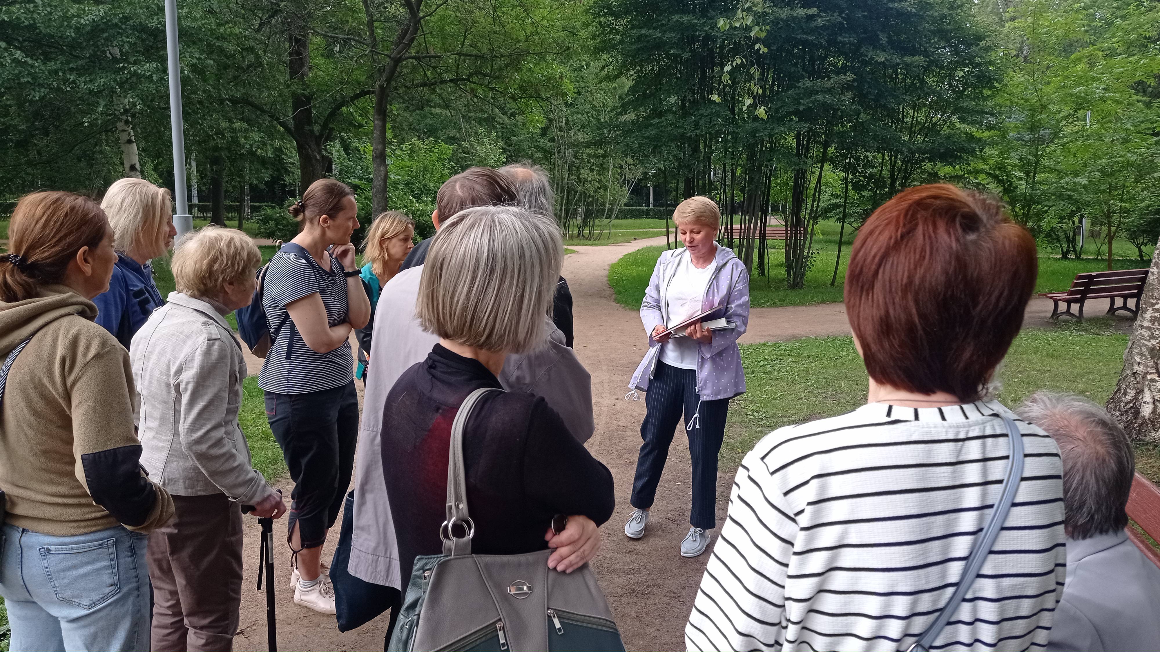 Краеведческая прогулка  «Кайгородов и Коммерческое училище в Лесном»