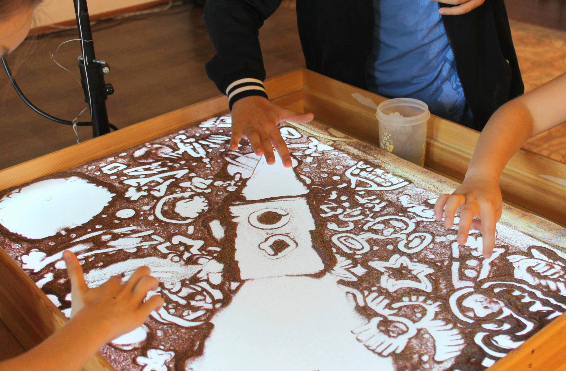 Мастер-класс по песочной анимации «Магия на песке»