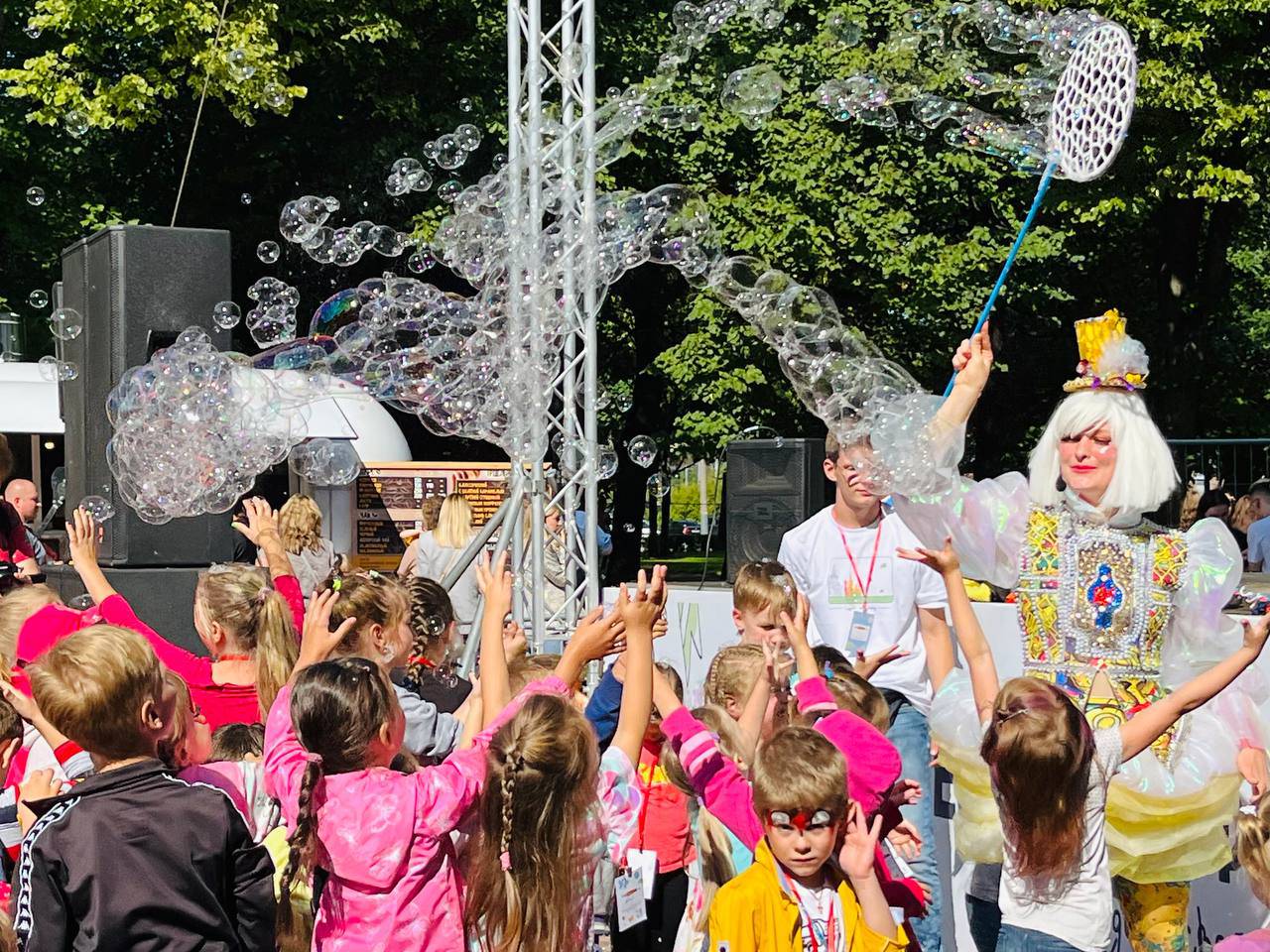 Большой семейный фестиваль под открытым небом