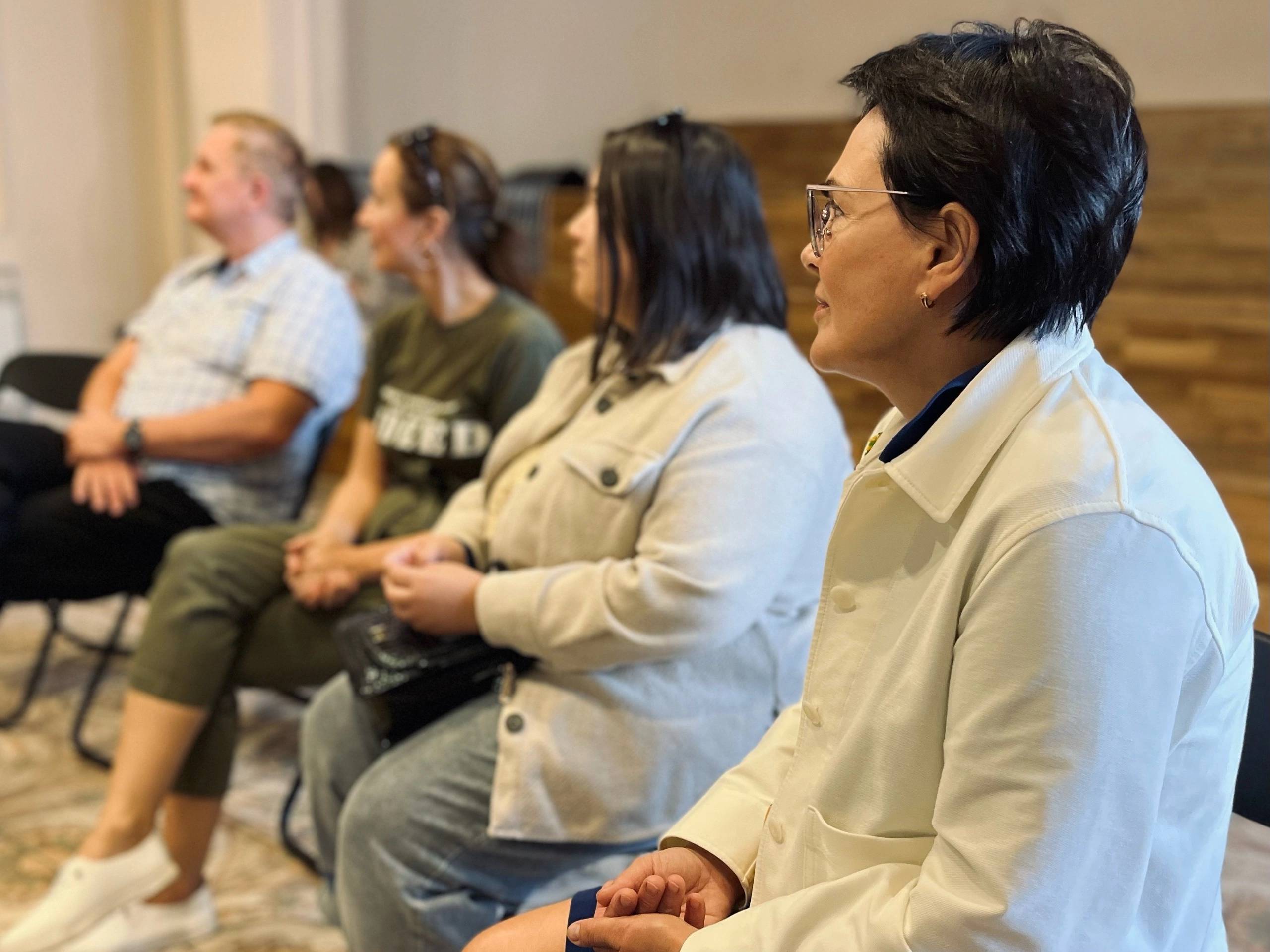 Английский разговорный клуб языкового центра LEO