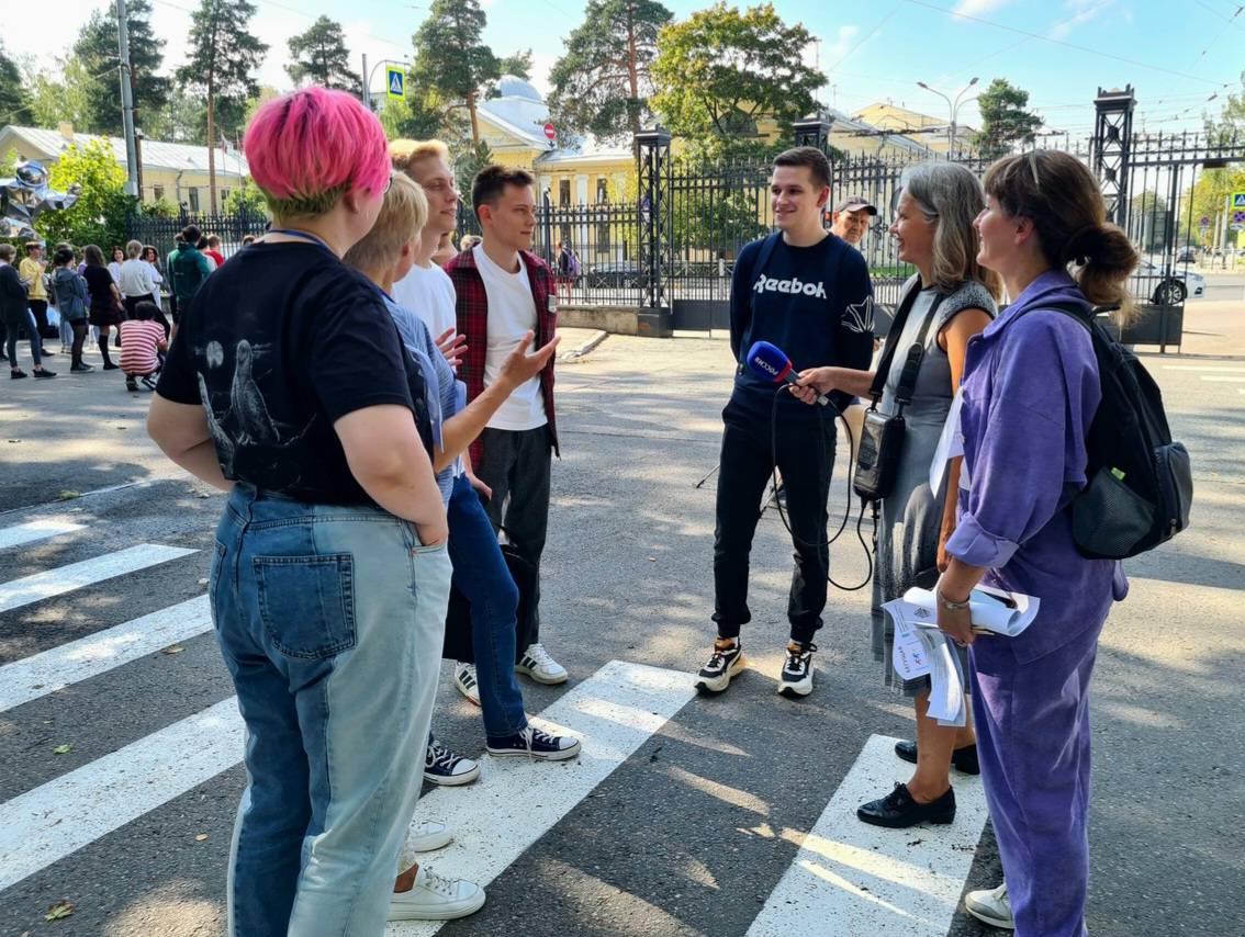 Всероссийская социокультурная акция «Бегущая книга»