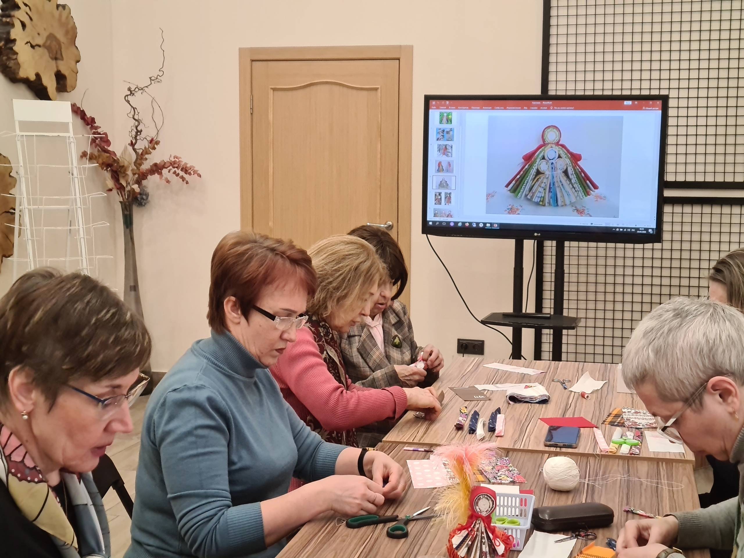 Мастер-класс в библиотеке им. Д. С. Лихачёва