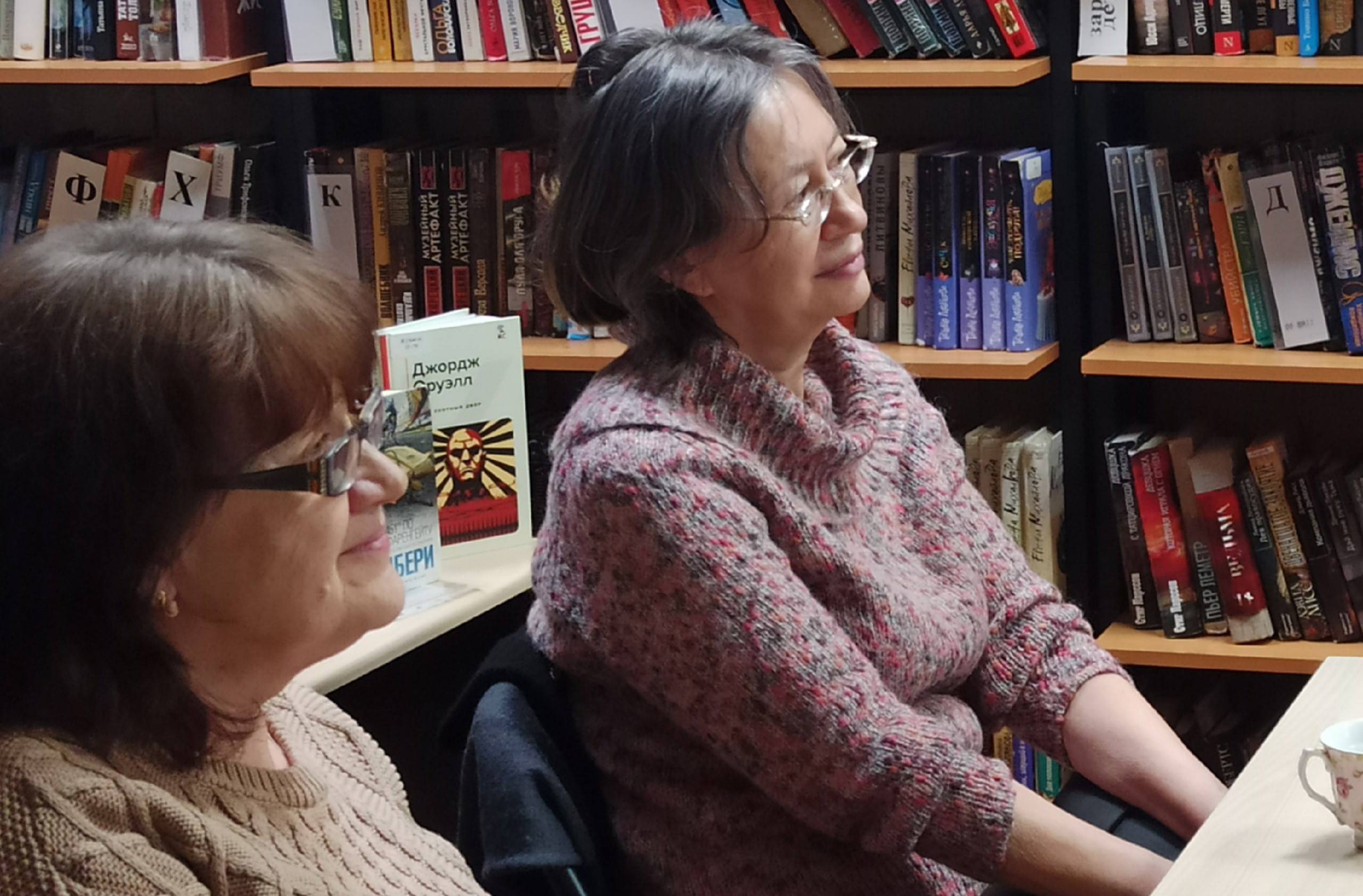 «Изба-читальня» Обсуждение книг