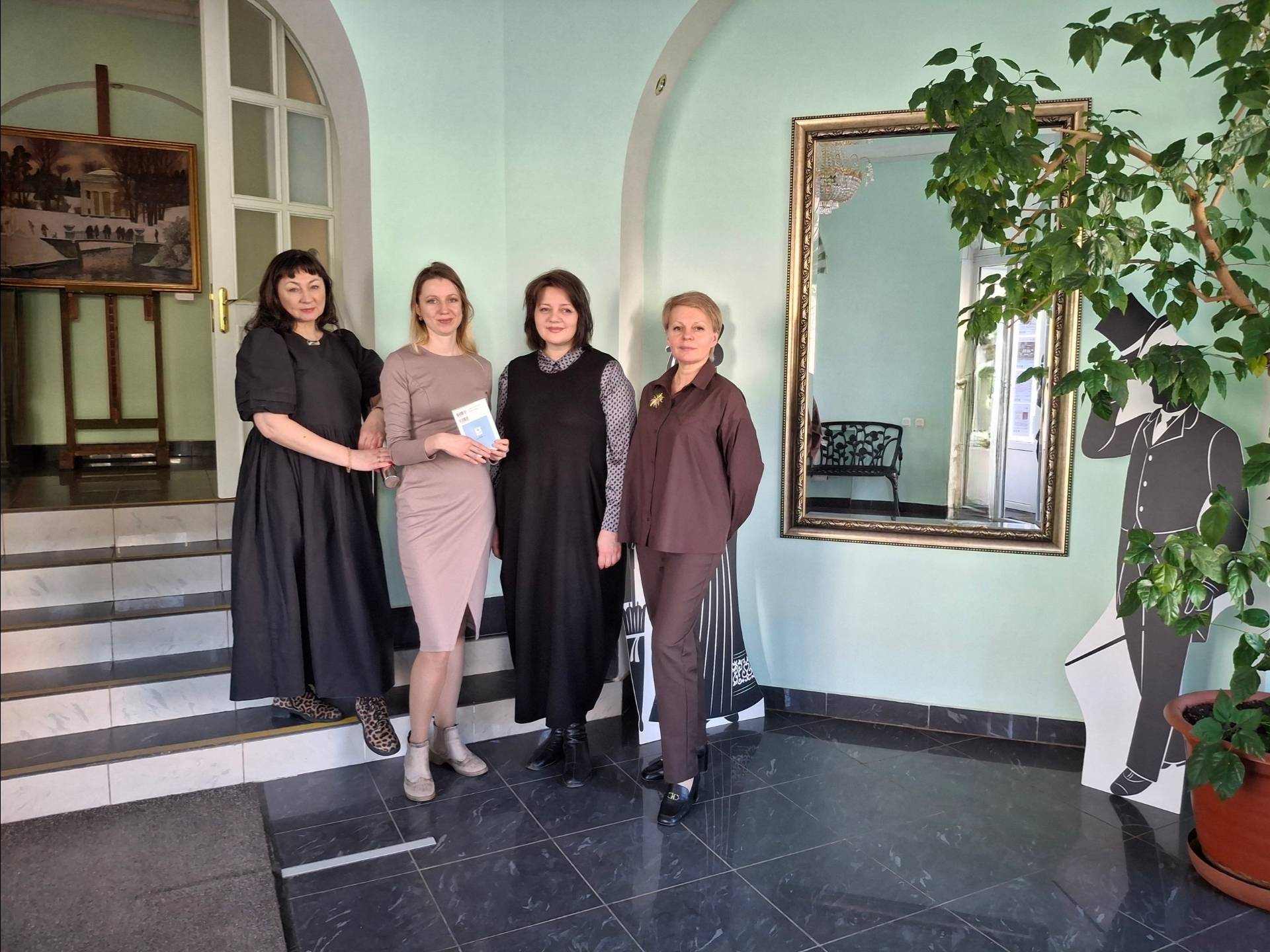 Общее фото представителей ЦБС Выборгского района